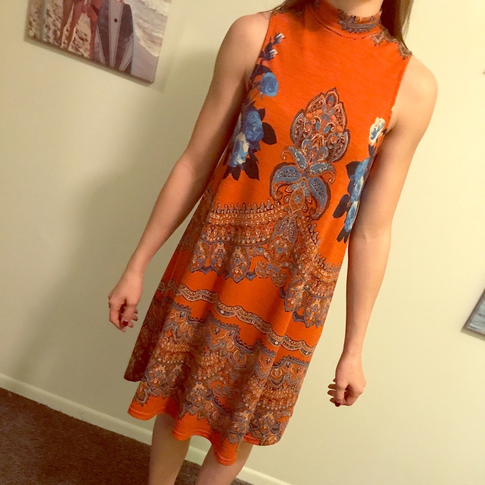 Turtle neck patterned dress